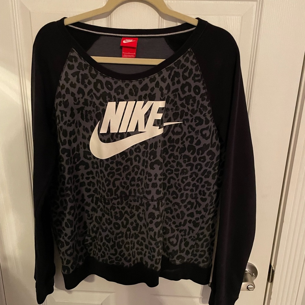 Nike sweatshirt